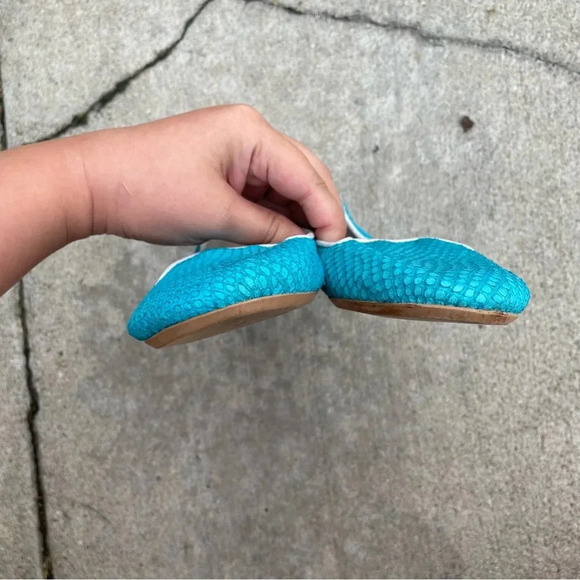 Charles Philip Shanghai Lizzette Leather Flats in Torquose Snake Size 6 - Picture 7 of 10